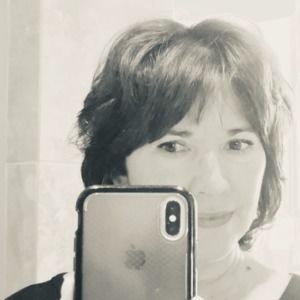 Meet your Posher, Deborah